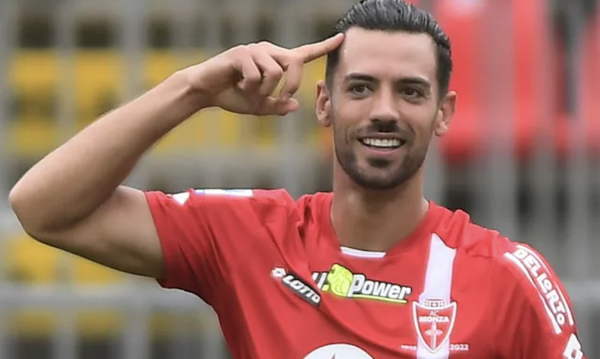Pablo Mari stabbed and wounded